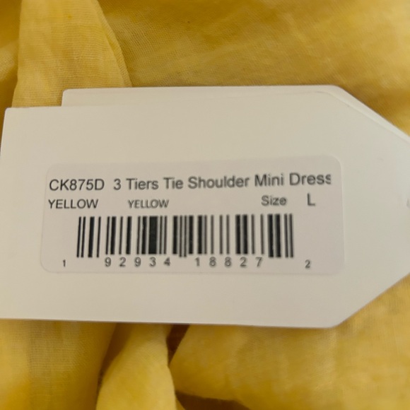 English Factory
Tie Shoulder Mini Dress Size:L. material New with tags - Picture 6 of 8